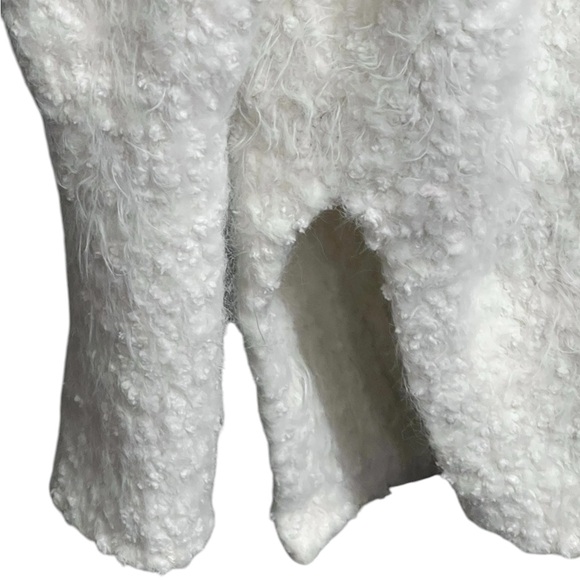 Aerie White Fuzzy Sweater - Picture 4 of 7